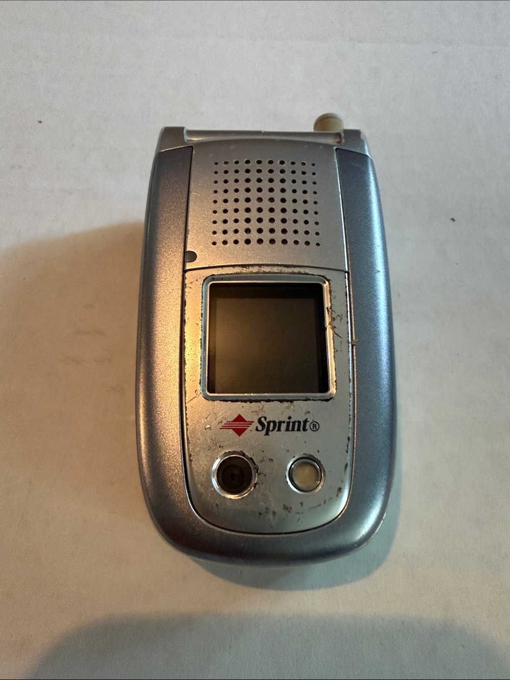 Sanyo SCP-5300 Sprint Flip Phone – Camera – collectible